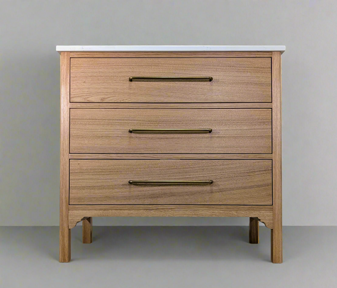 Oak bathroom vanity unit with a quartz top
