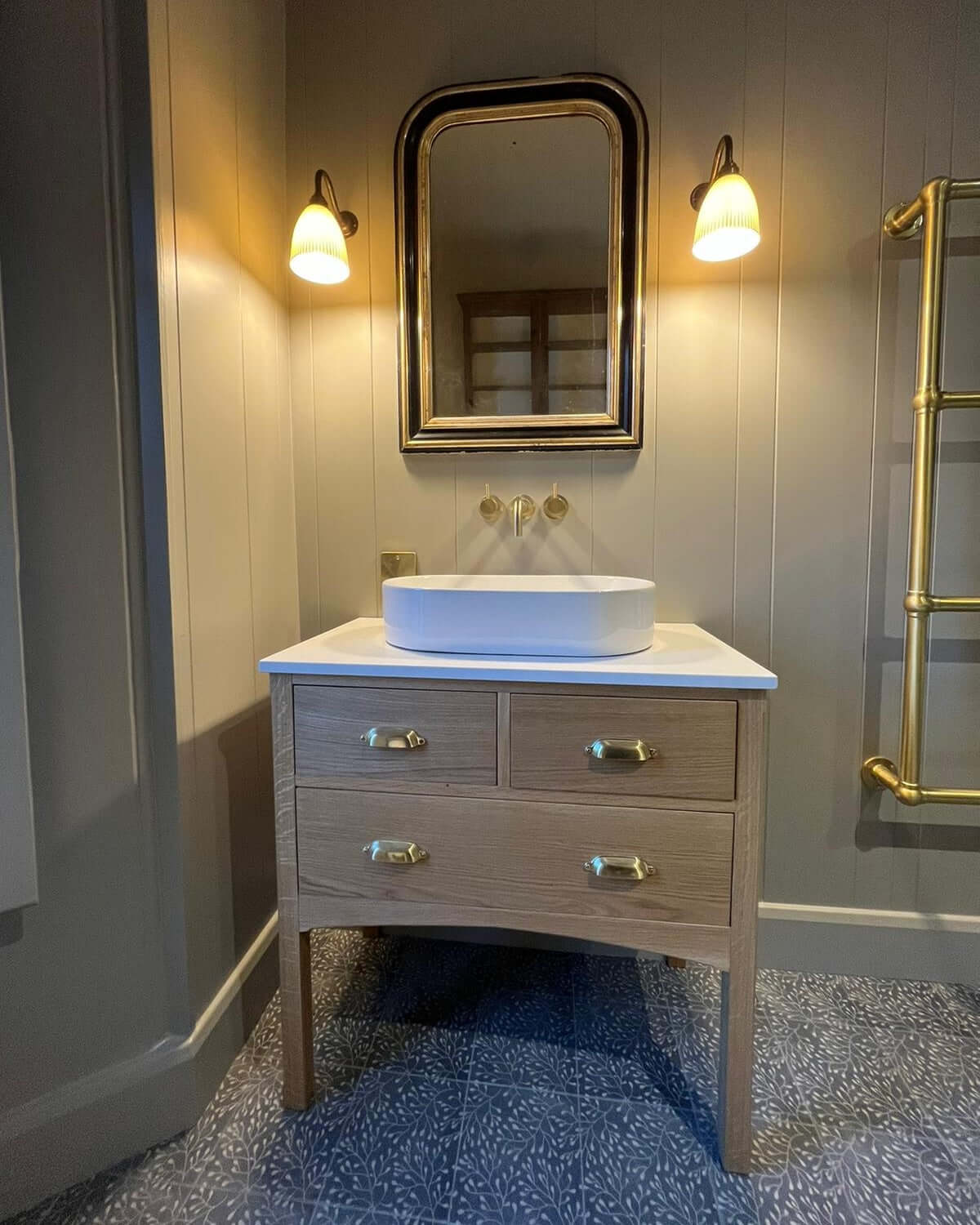 Brunswick Oak Bathroom Vanity Unit