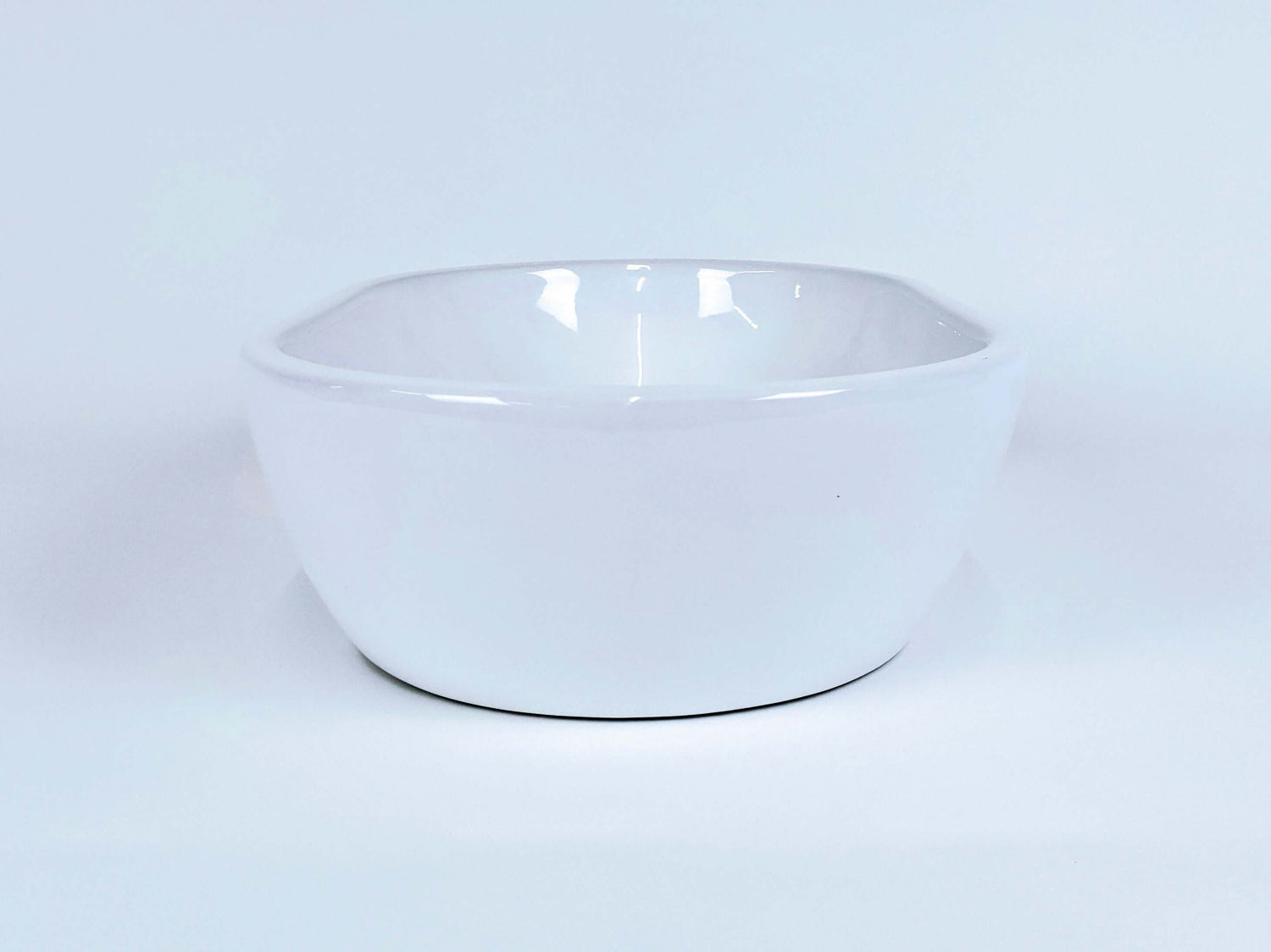 Countertop Curved White Ceramic Basin 440x290