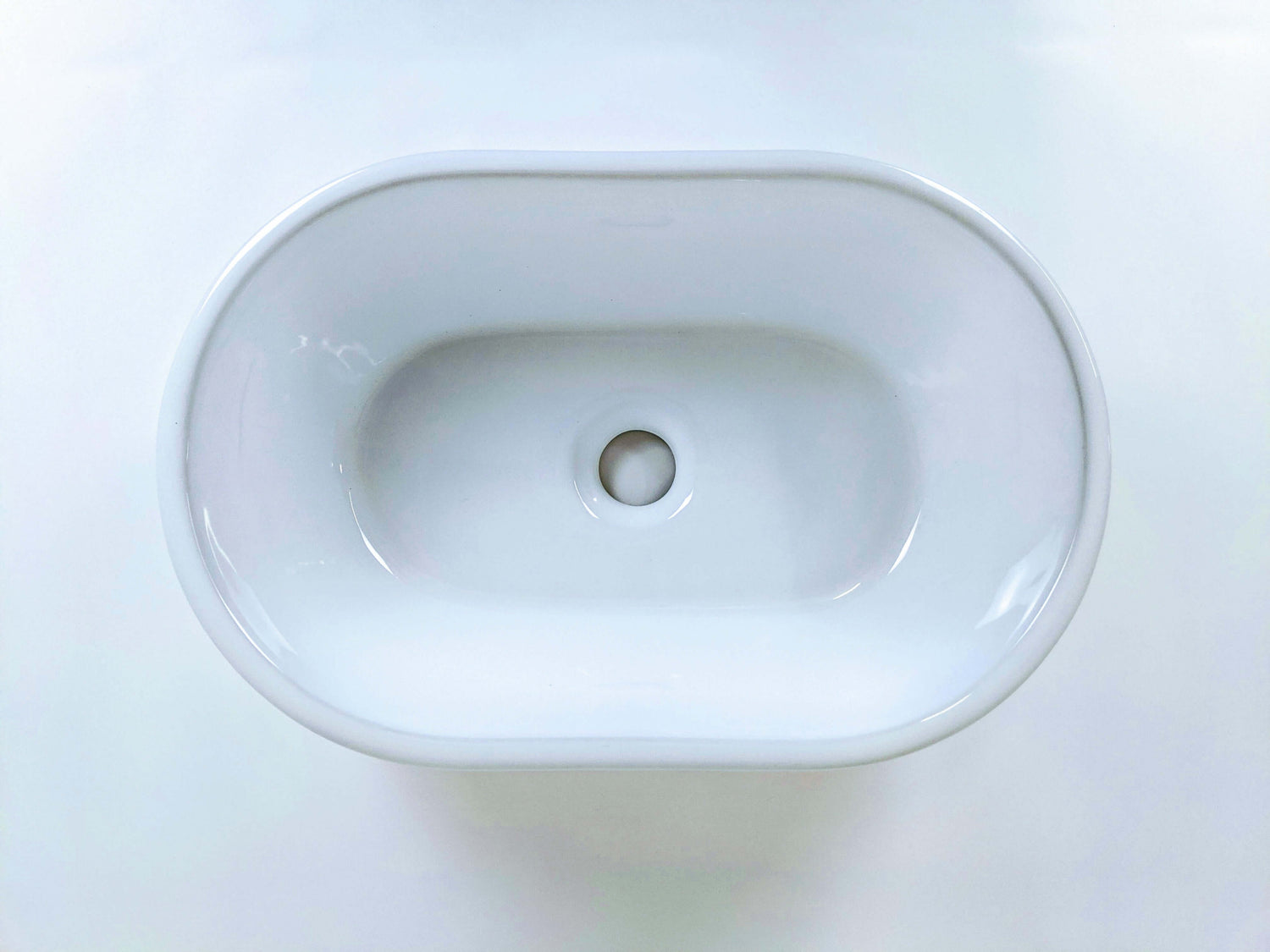 Countertop Curved White Ceramic Basin 440x290