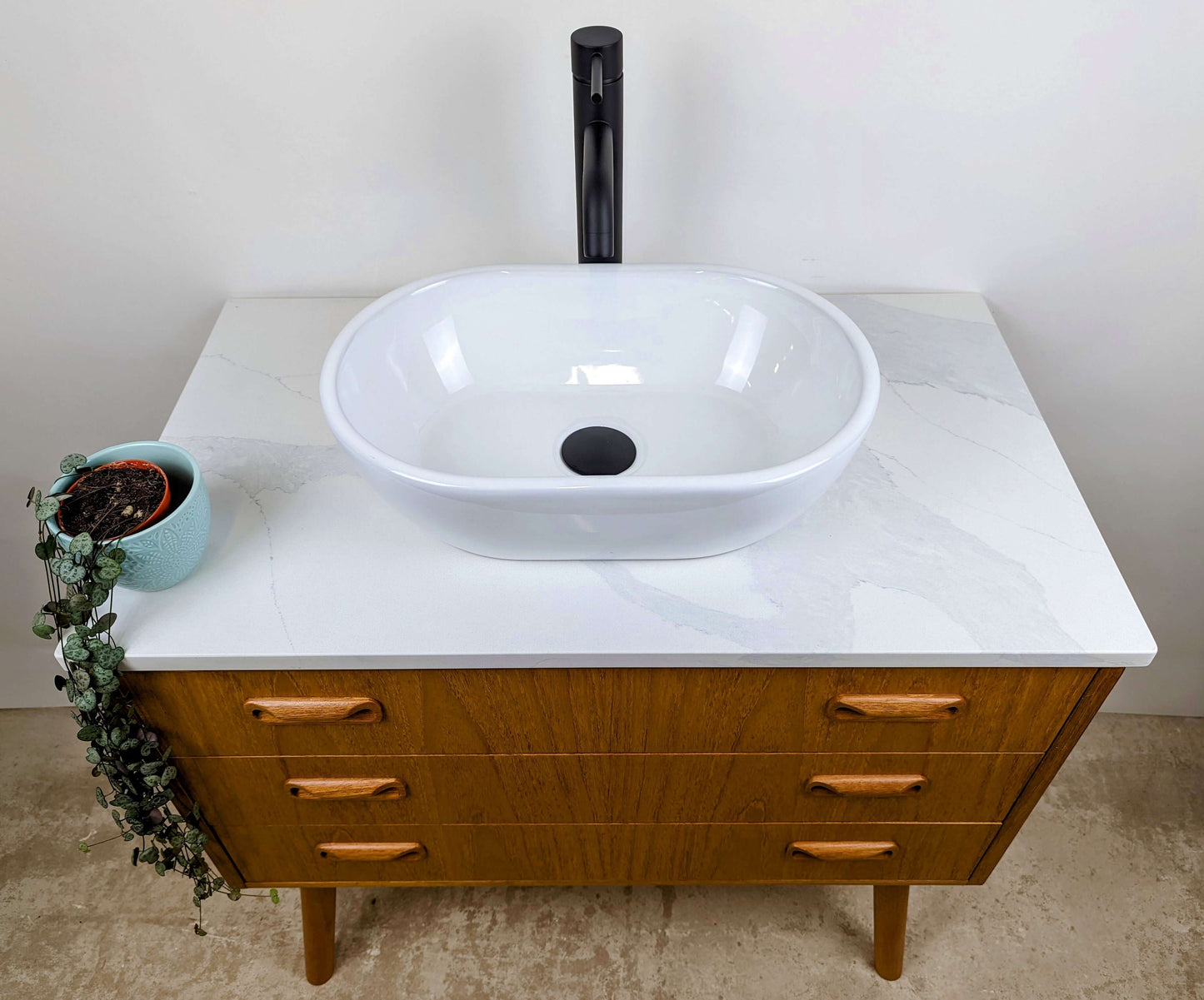 Furnewal Tall Black Basin Mixer