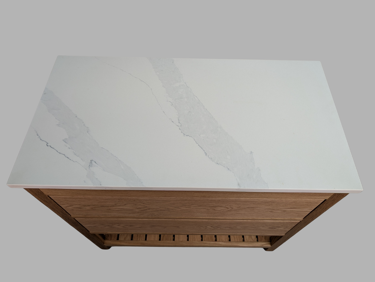 850mm Westbourne Oak Bathroom Vanity Unit - Carrara Quartz Countertop