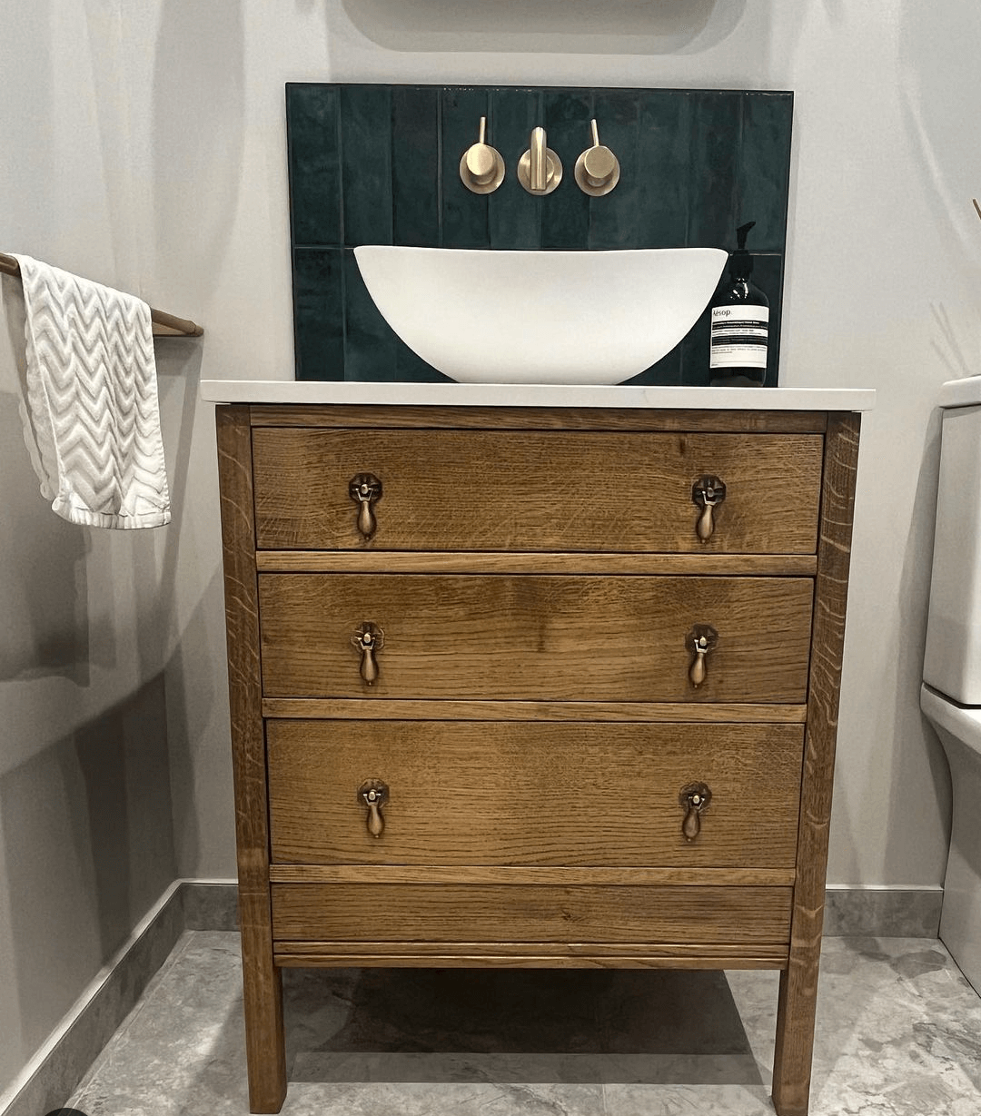 Hanover Oak Bathroom Vanity Unit